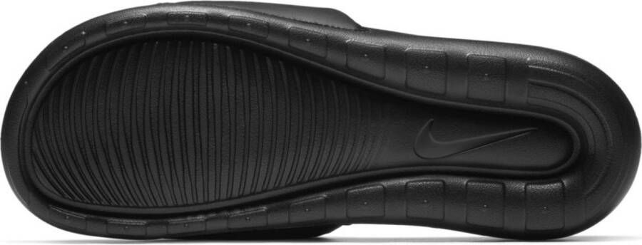 Nike Victori One Slipper voor dames Black/Black/White Dames